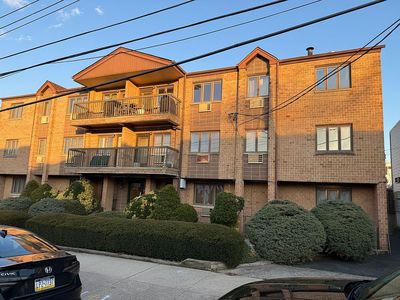 64-15 72nd St Unit 1B, Middle Village, NY, 11379