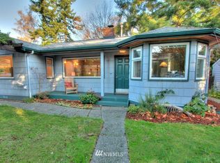 11726 9th Ave NE, Seattle, WA 98125