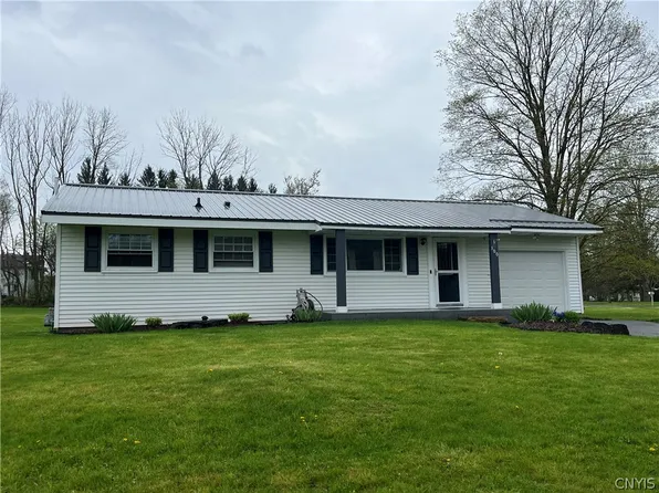 100 E Chariot Ave, Elbridge, NY 13060