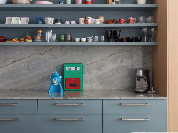 28 West 38th Street image 6 of 14