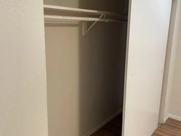 212 Orland St, Las Vegas, NV 89107
