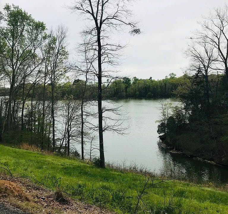 2nd image of 1500 Riverfront Rd