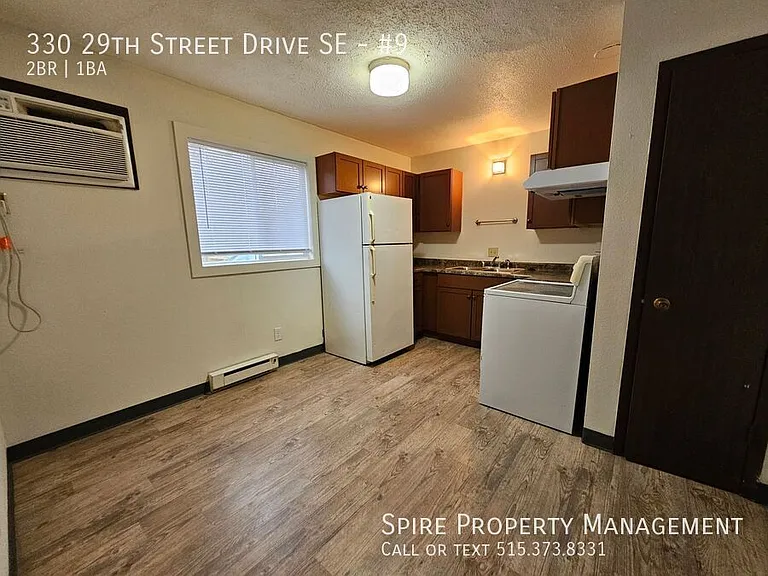 330 29th Street Dr SE #9 — Photo 6