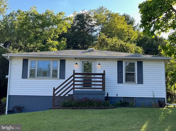 9139 Cumberland Rd, Springfield, WV 26763
