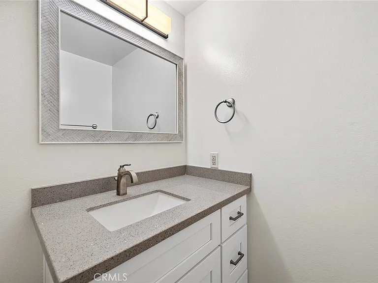 218 Avenida Adobe — Photo 11