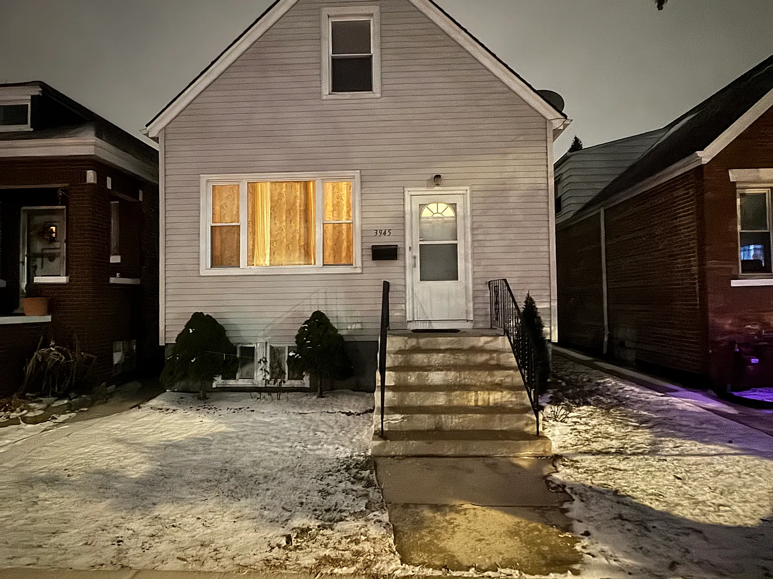 2 bed, 777 sqft, $1,600 — Photo 1