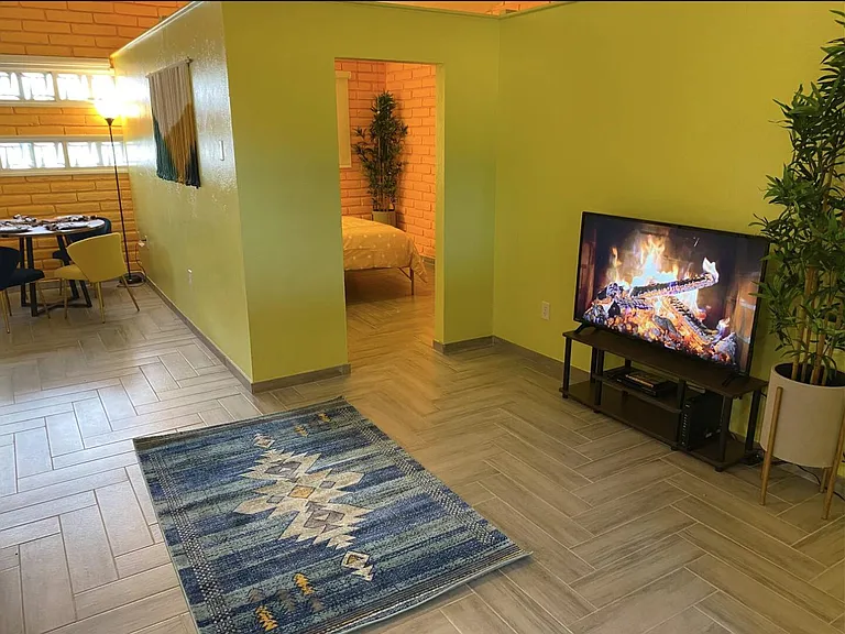 1062 W Ina Rd #B — Photo 7