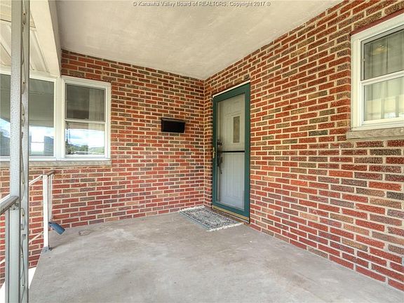3rd image of 5710 Elaine Dr