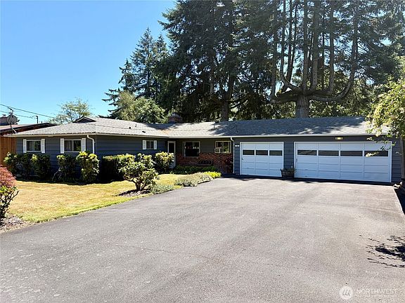 2nd image of 185 Inglewood Drive