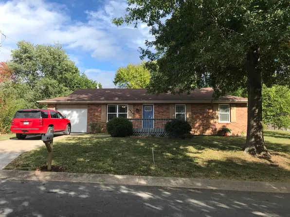 1004 N 10th Ave, Ozark, MO 65721