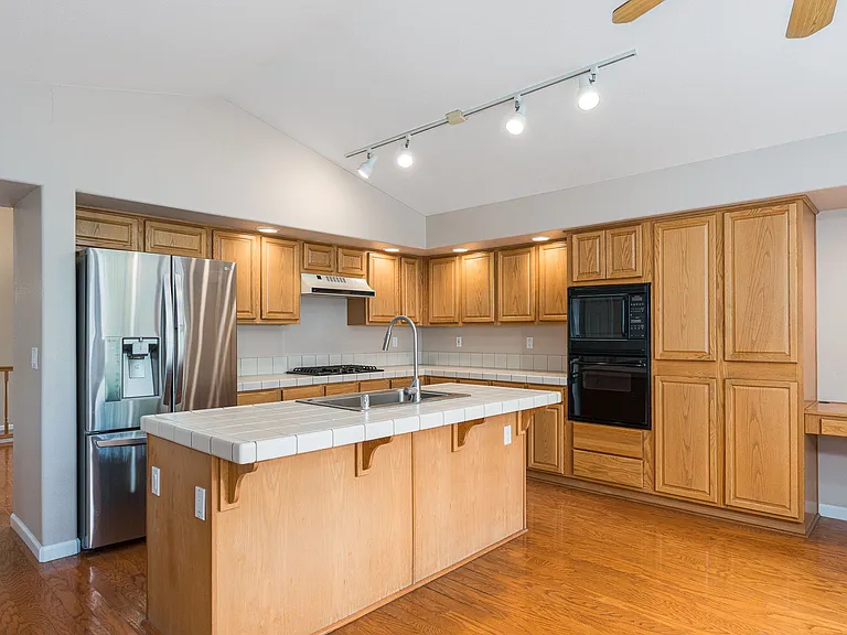 14320 N Whisperwood Dr — Photo 12