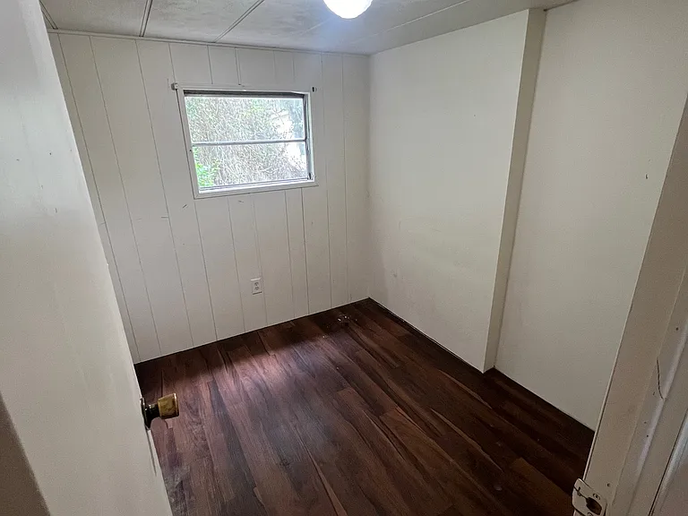 819 Frances Dr — Photo 7