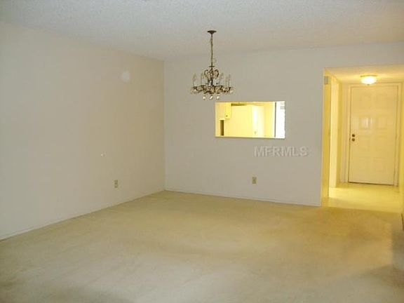 5th image of 2514 Royal Pines Cir APT B
