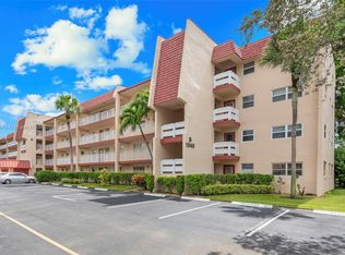 1040 Country Club Dr APT 309, Pompano Beach, FL 33063