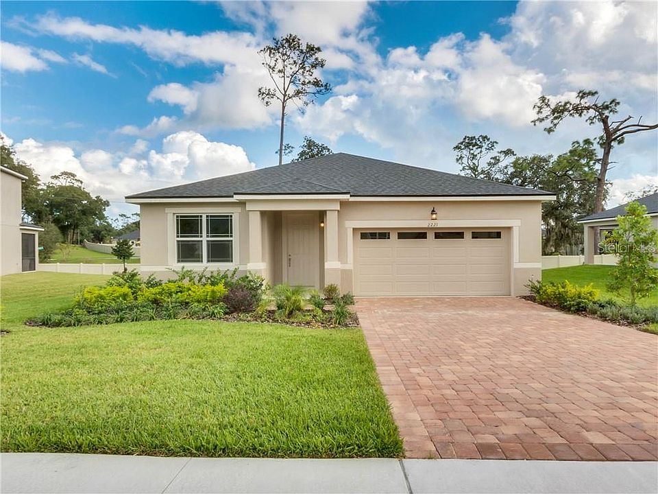 1st image of 2221 Regency Park Dr