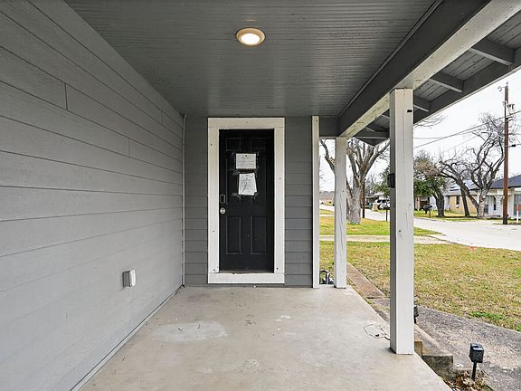 3rd image of 205 S Mable St