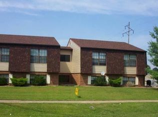 120 Skyline Dr, Radcliff, KY 40160