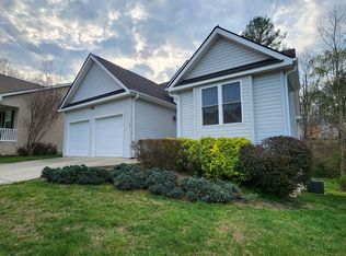 112 Woodcreek Cir, Swannanoa, NC 28778