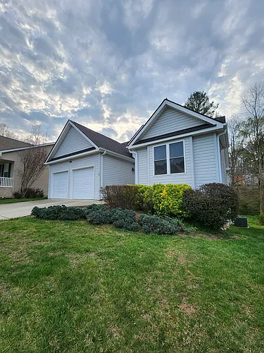 112 Woodcreek Cir Photo 1