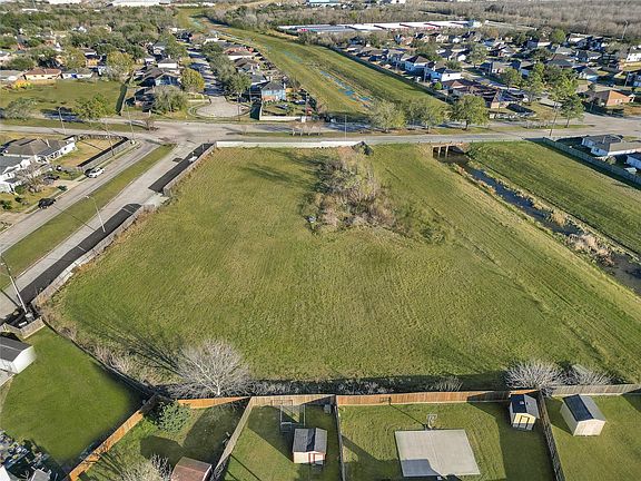 5th image of 16414 Hiram Clarke Rd