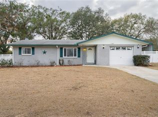 11935 Orangewood Dr, Dade City, FL 33525