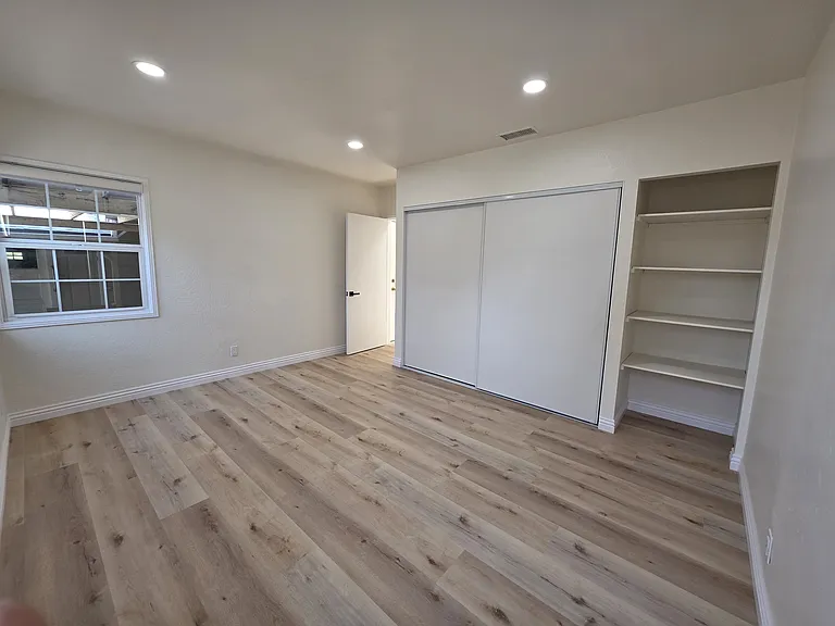 15063 Walbrook Dr — Photo 18