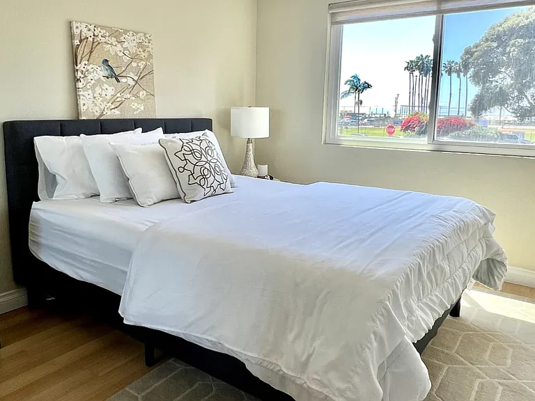 6690 Vista Del Mar #C — Photo 9