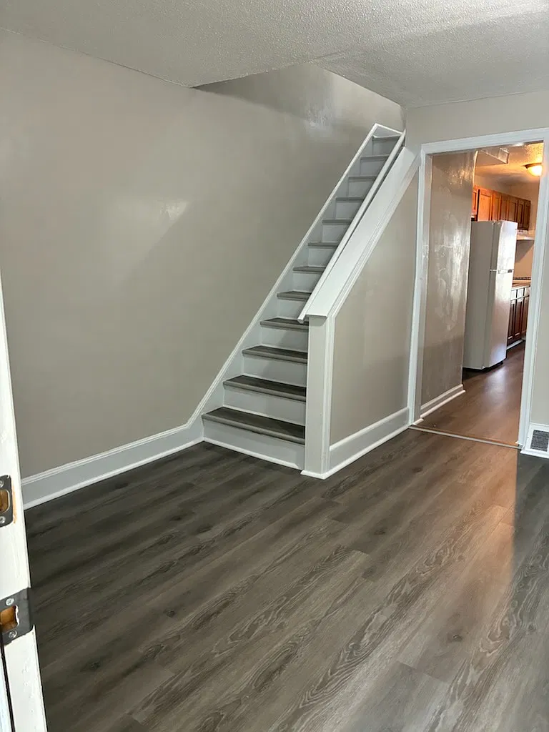 3023 Mt Ephraim Ave (Fairview) — Photo 3
