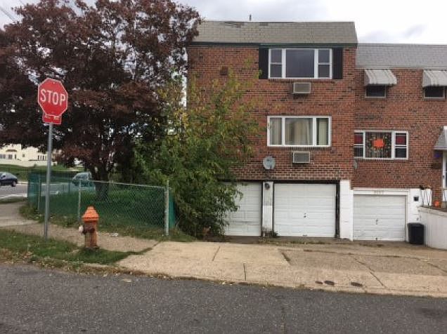 2nd image of 9199 Ryerson Rd
