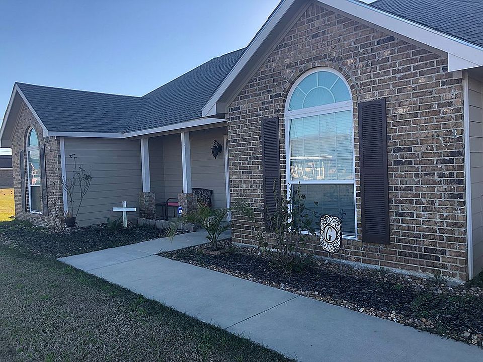 1st image of 100 Tyler Dr