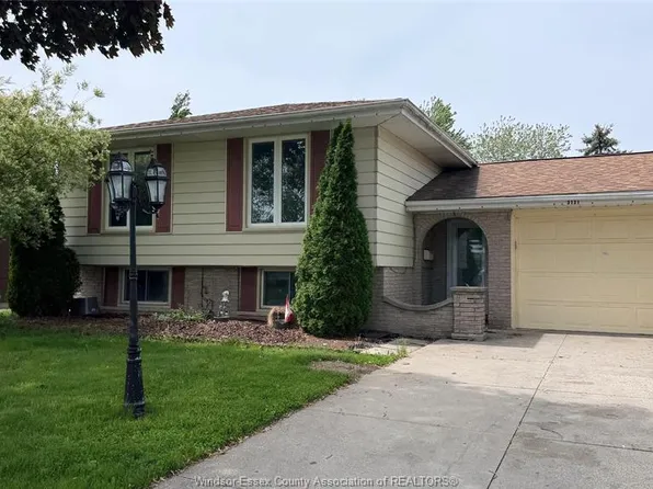 3131 Briarbank Dr, Windsor, ON N8R 1T1