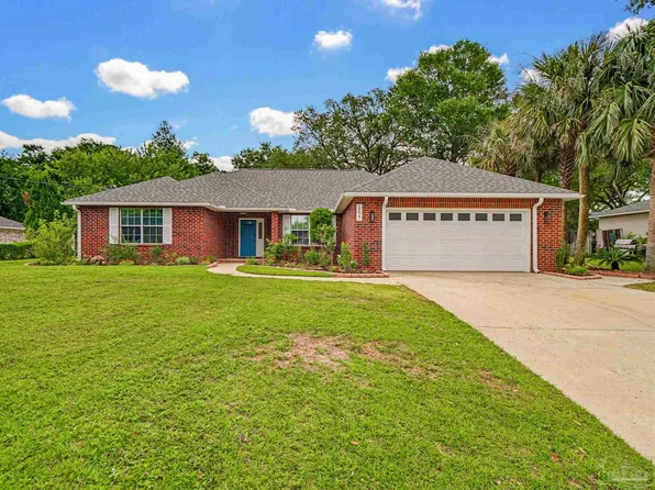 6821 Cedar Lake Dr, Pensacola, FL 32526