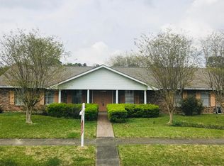 933 John Ave, Opelousas, LA 70570