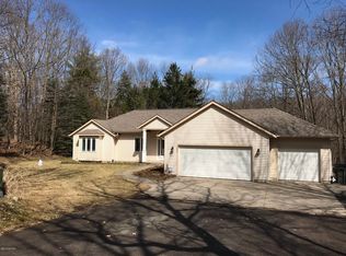 2845 13 Mile Rd NE, Rockford, MI 49341