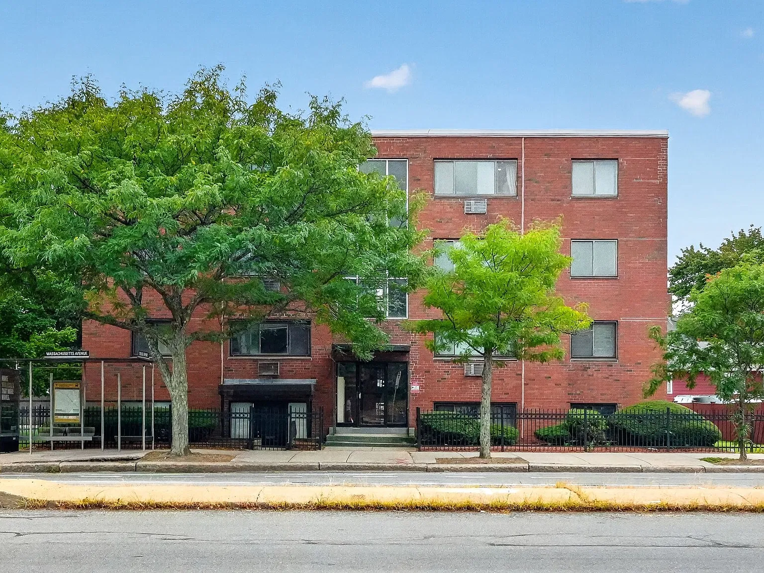 2 bed, 693 sqft, $3,300 — Photo 1