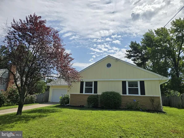 412 Saratoga Dr, Cherry Hill, NJ 08002