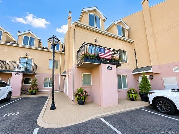 2nd image of 1404 Outlook Avenue #2