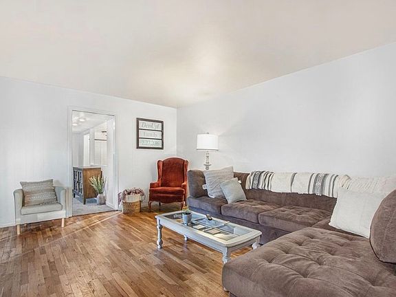 4th image of 644 Concord Dr