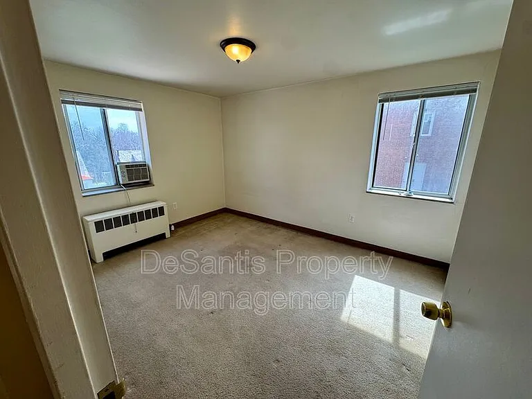 816 Perry Hwy #29 — Photo 13