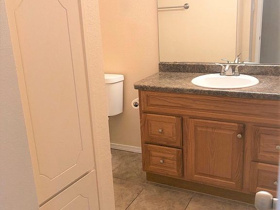 4th image of 5220 San Mateo Blvd NE #0