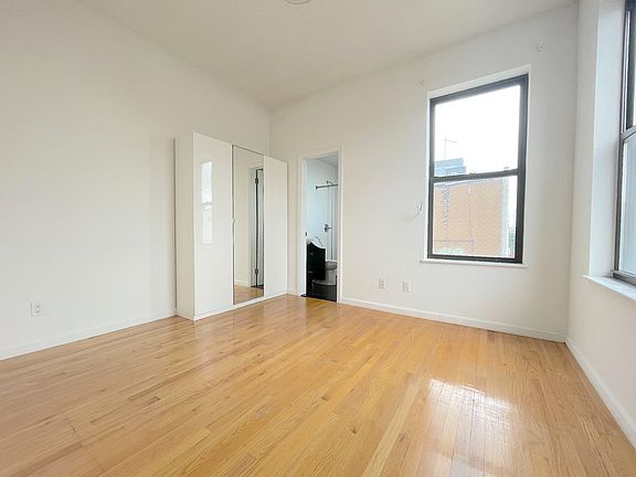 2nd image of 161 Wilson Ave APT 3B