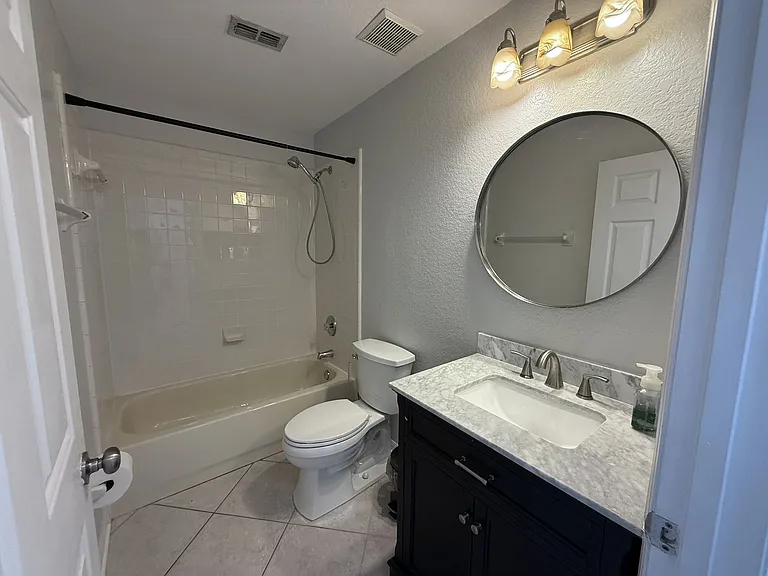 1084 Amanda Kay Cir #1 — Photo 11