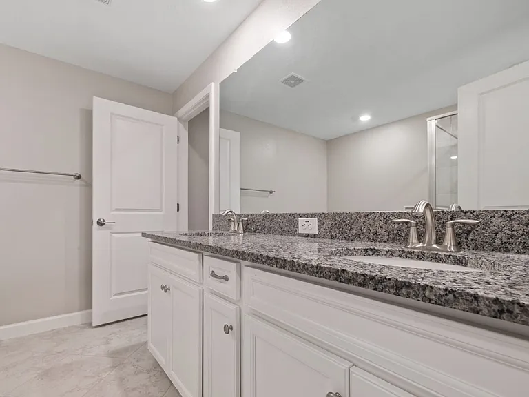 23252 Willow Glen Way — Photo 18