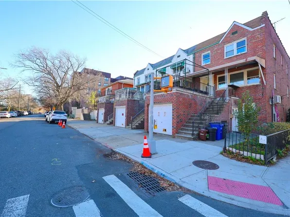 2202 Burnett Street image 2 of 45