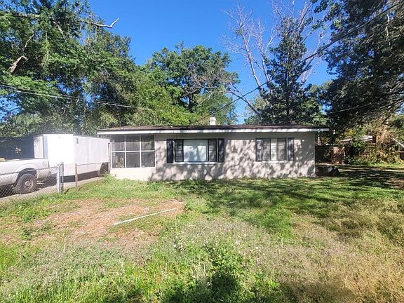 4th image of 3433 Brookhaven Dr