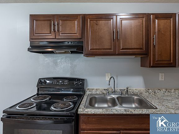 2nd image of 608 N Woodland Dr APT 3