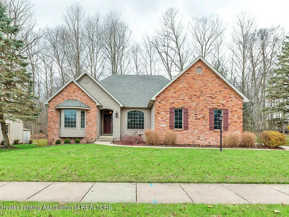 11569 Stone Bluff Dr, Grand Ledge, MI 48837