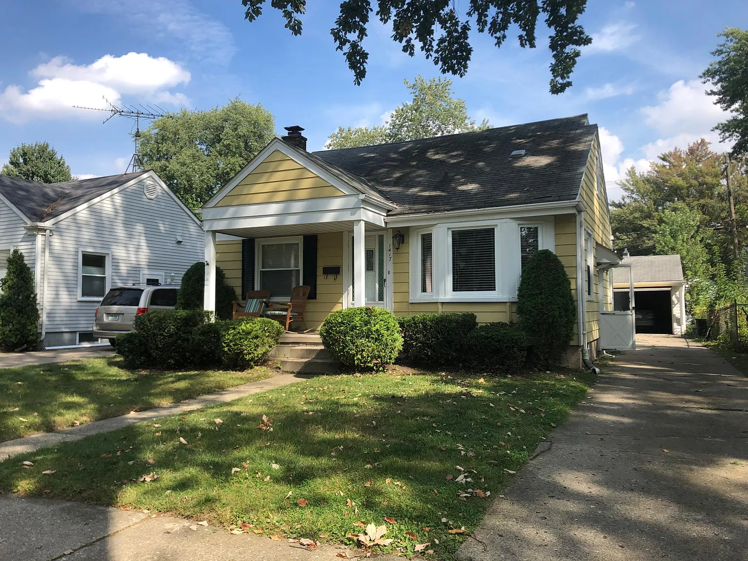 1417 Hoffman Ave photo 1