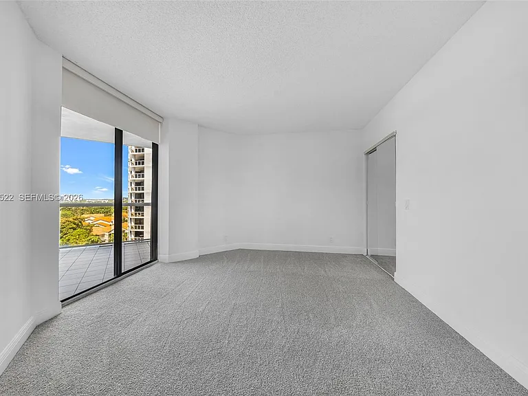 3610 Yacht Club Dr #1016 — Photo 16