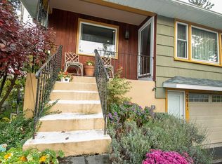 261 Clover Ridge Dr, Syracuse, NY 13206